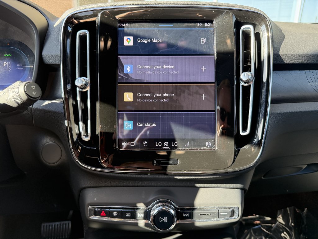 Used 2023 Volvo XC40 Recharge Ultimate AWD/4WD image 18