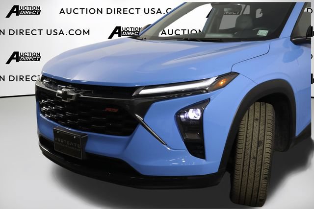 Used 2024 Chevrolet Trax RS w/ Sunroof Package FWD image 42