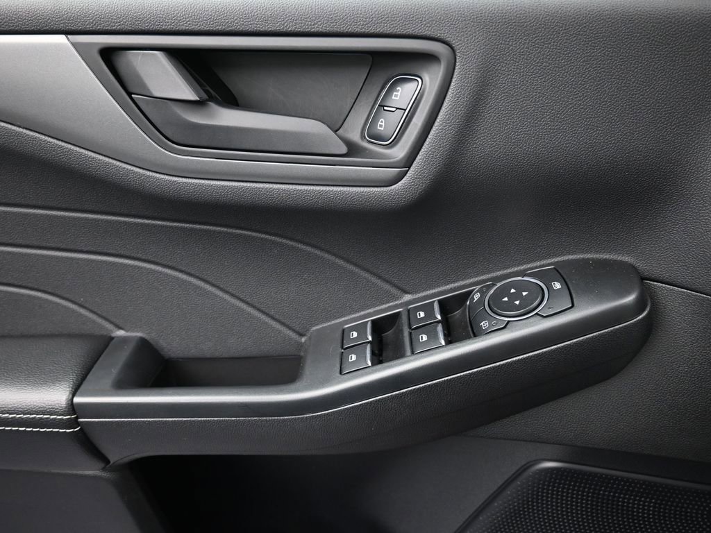 Used 2025 Ford Escape Active FWD image 16
