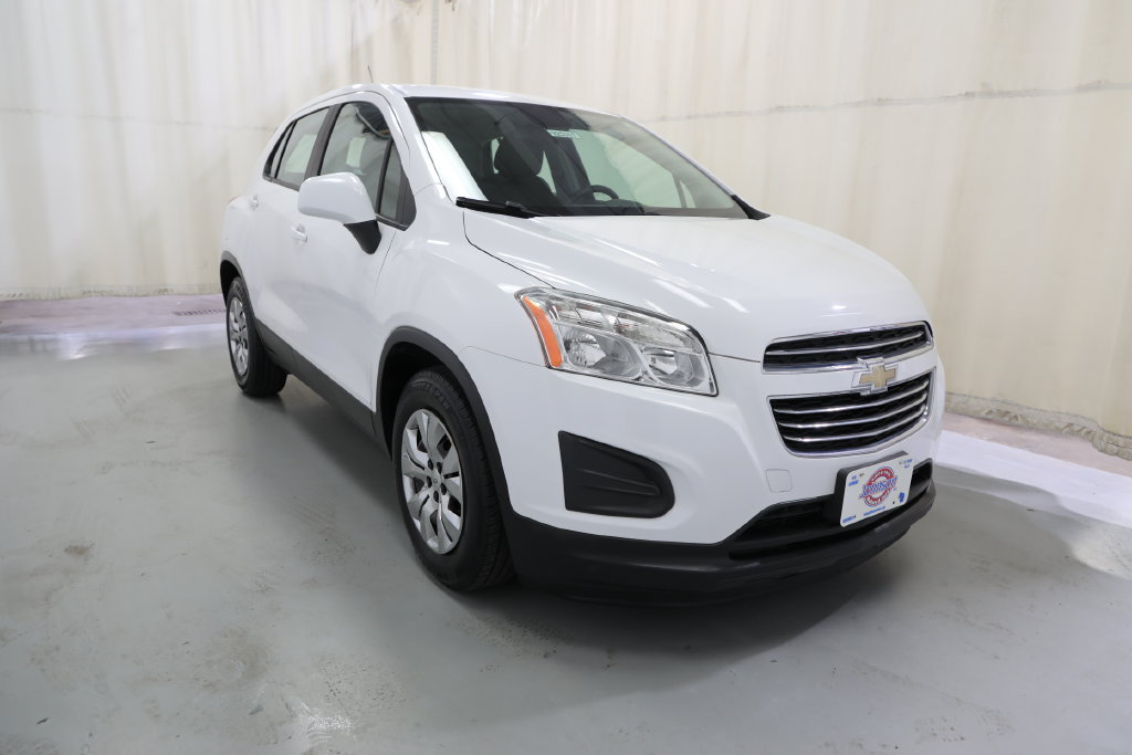 Used 2016 Chevrolet Trax LS w/ LPO, Cargo Package FWD image 17