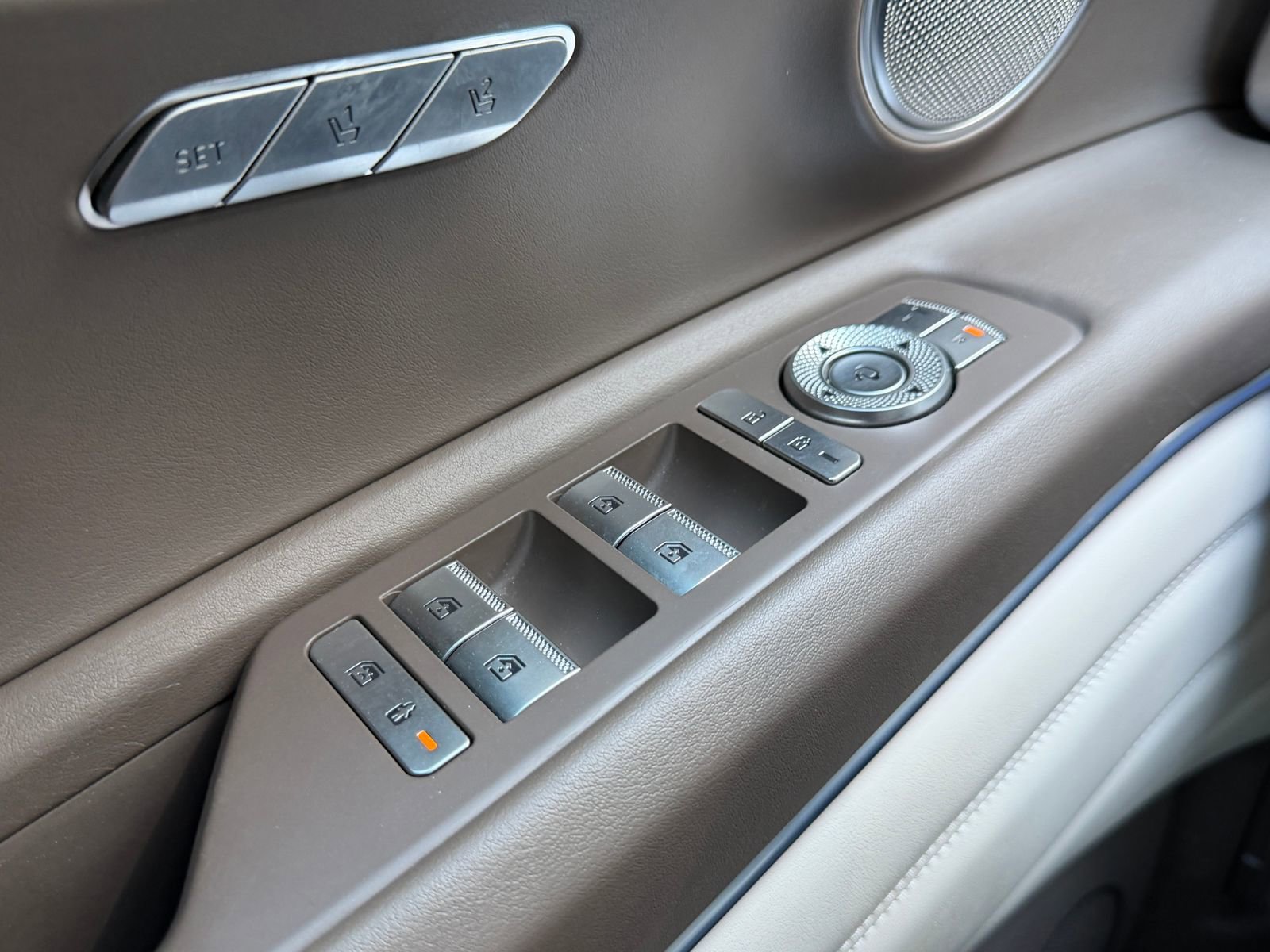 Used 2023 Genesis GV80 3.5T Prestige image 23