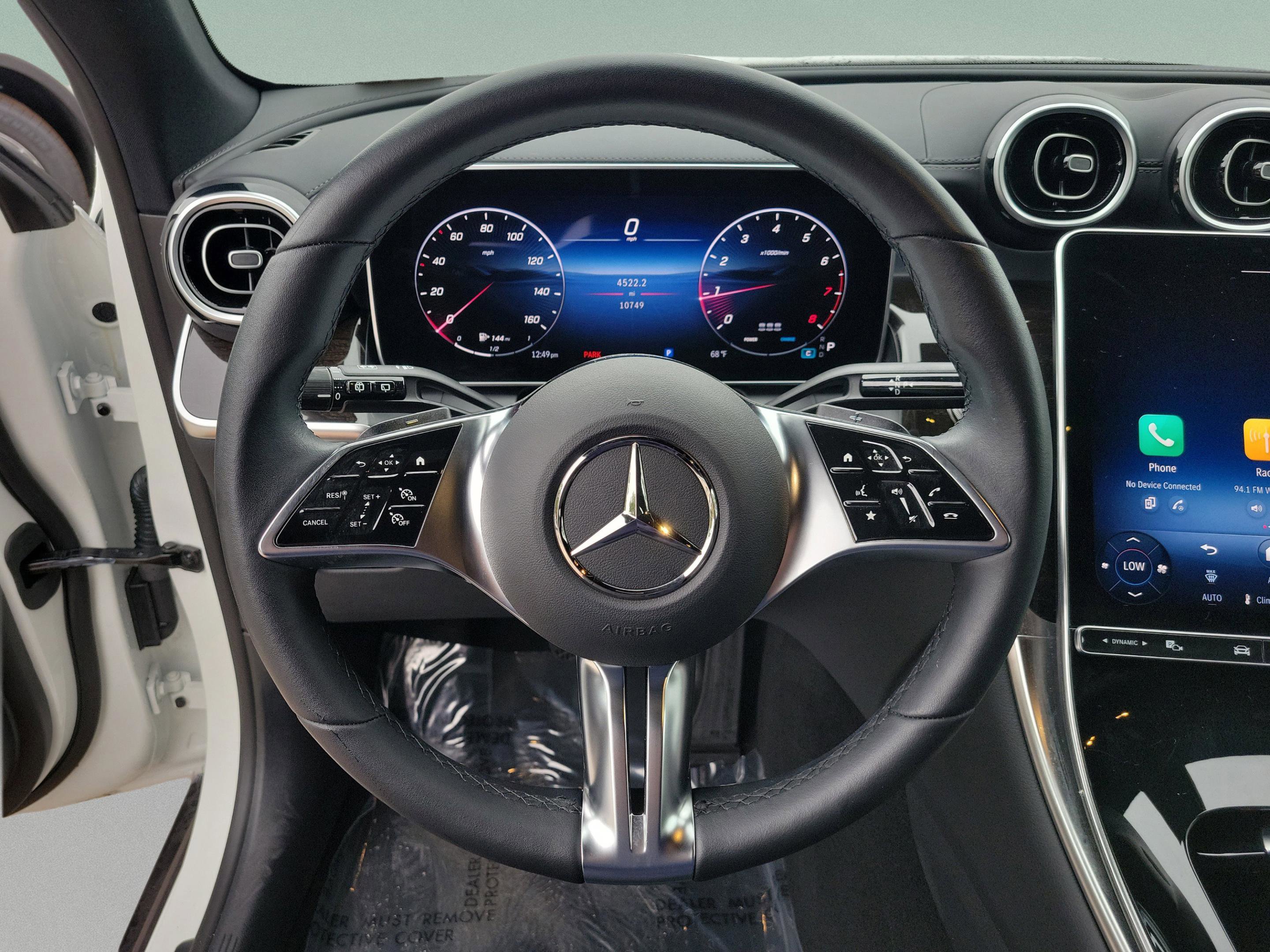 Used 2025 Mercedes-Benz GLC 300 image 26