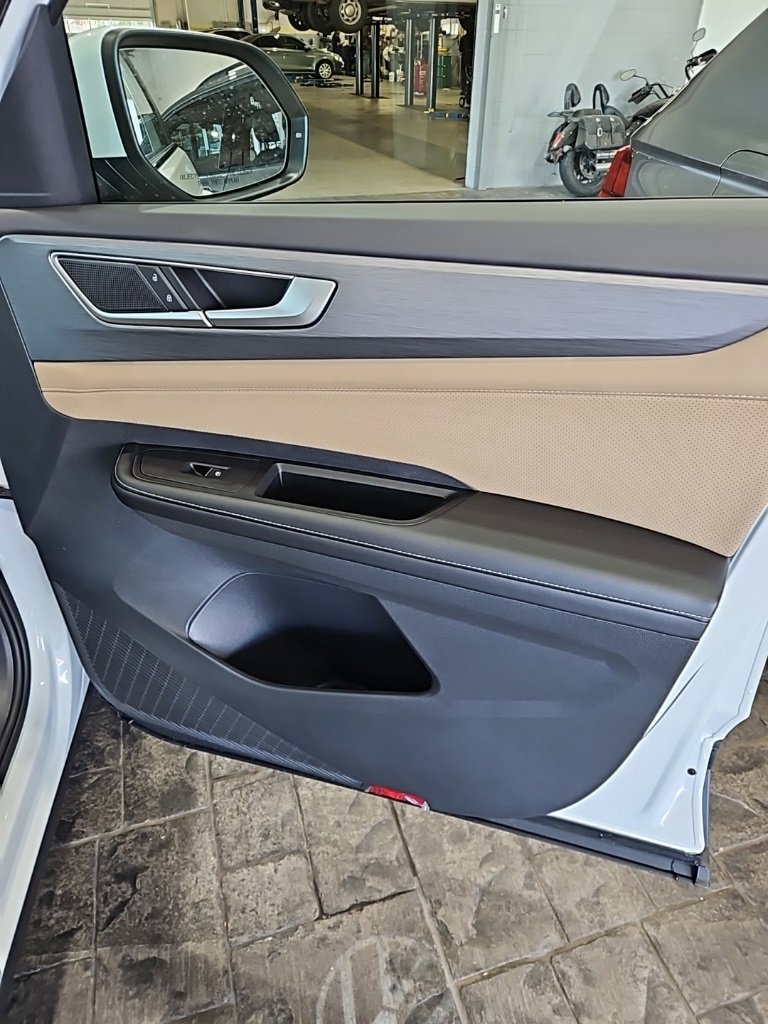 New 2026 Volkswagen Atlas Cross Sport SE image 11