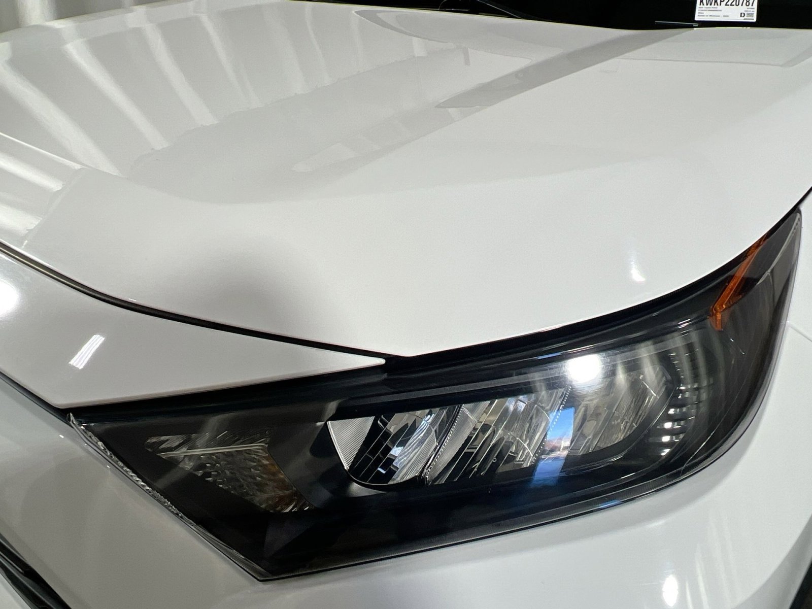 Used 2022 Toyota RAV4 LE image 12