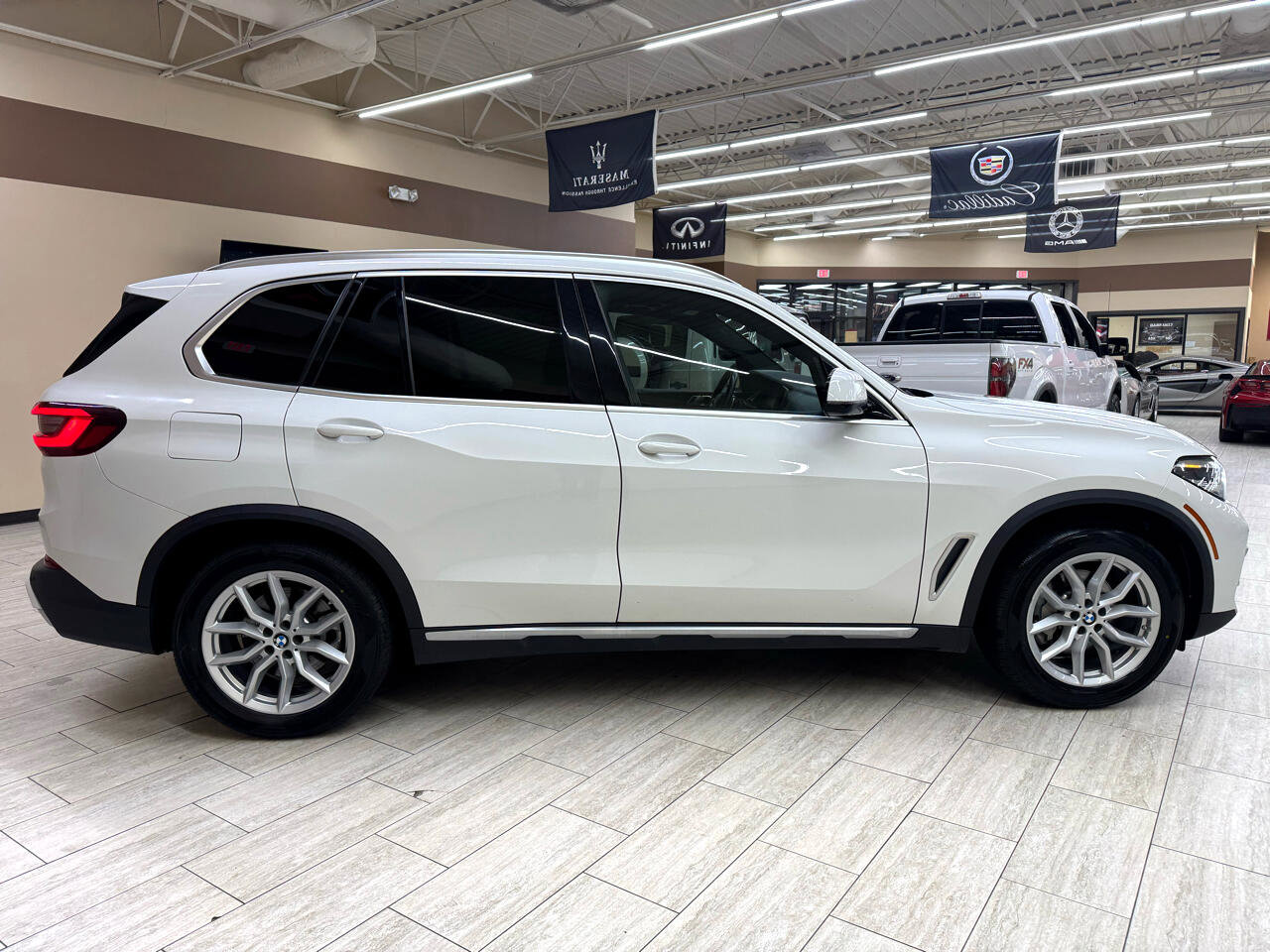 Used 2022 BMW X5 xDrive40i image 6