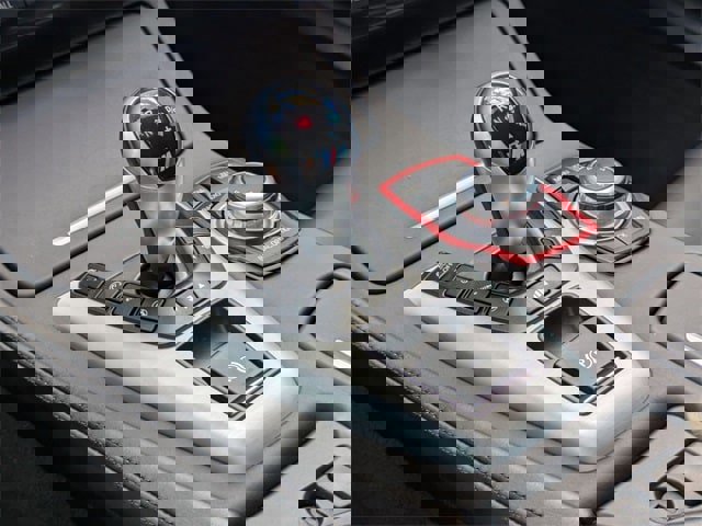 Used 2013 BMW M5 image 9