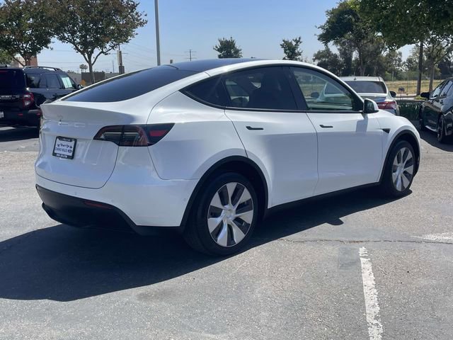 Used 2021 Tesla Model Y 2WD image 6