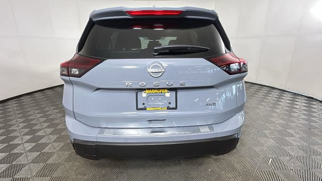 Certified 2026 Nissan Rogue SV w/ Cold Weather Package AWD/4WD video 4