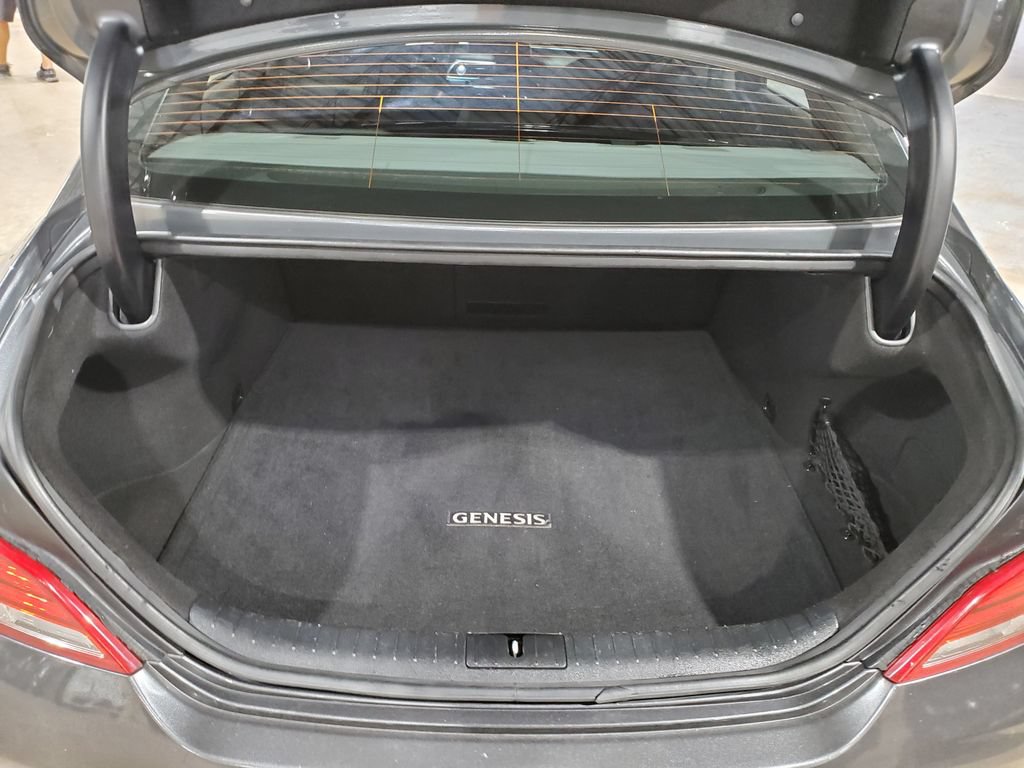 Used 2020 Genesis G70 2.0T AWD/4WD image 35