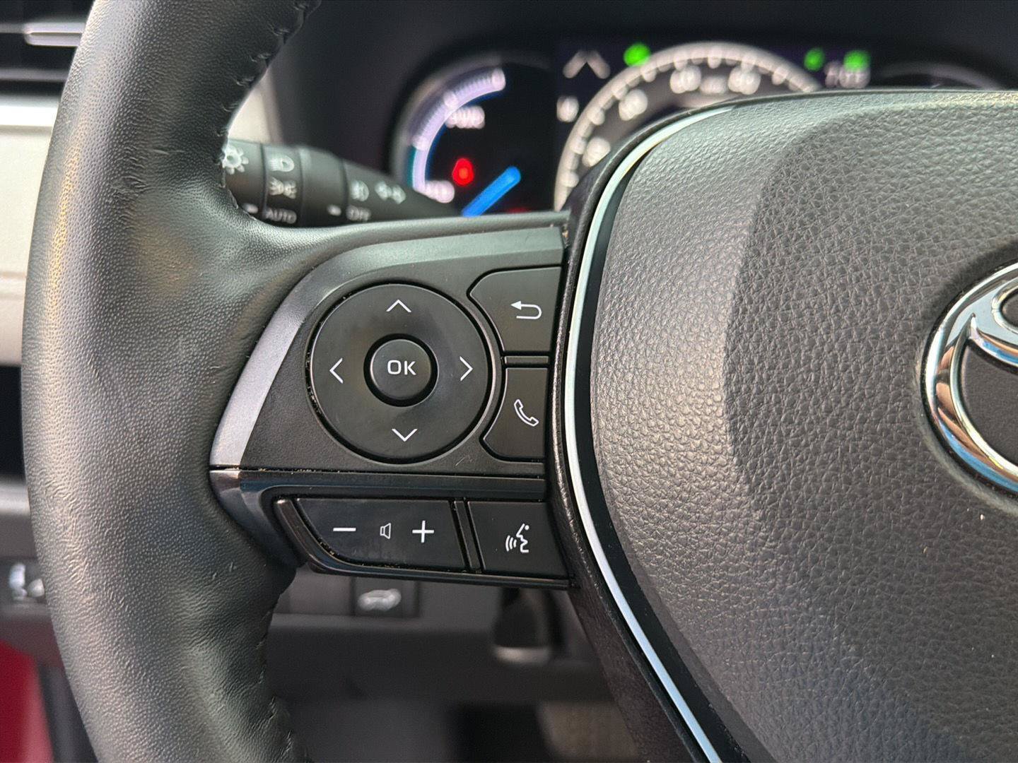 Certified 2023 Toyota RAV4 XLE Premium AWD/4WD image 21