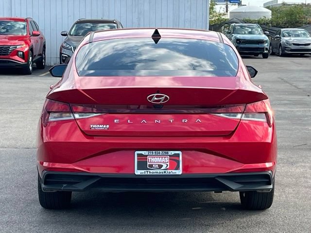 Used 2023 Hyundai Elantra SEL w/ Convenience Package FWD image 11