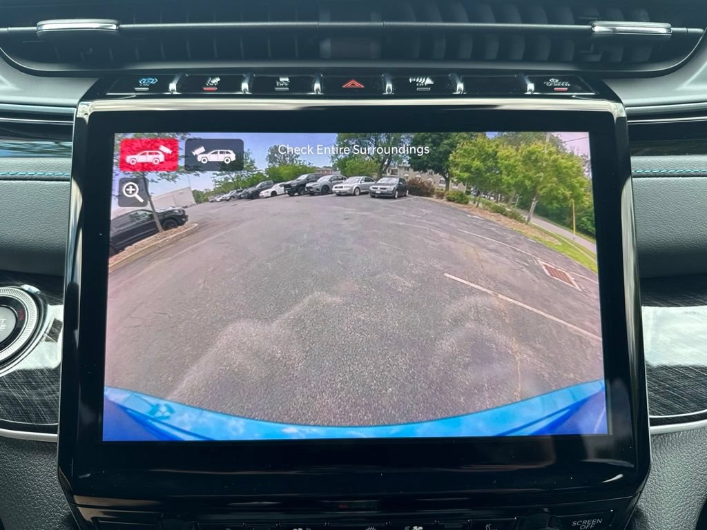 Used 2023 Jeep Grand Cherokee Trailhawk w/ Luxury Tech Group III AWD/4WD image 38