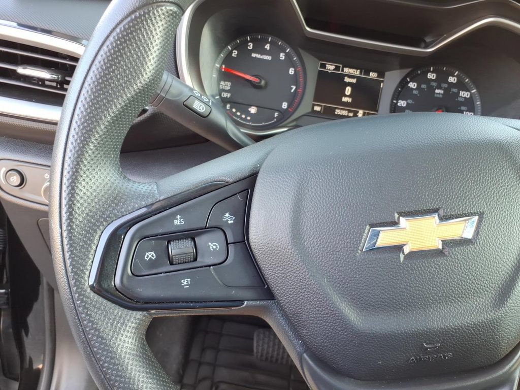 Used 2023 Chevrolet TrailBlazer LS FWD image 9