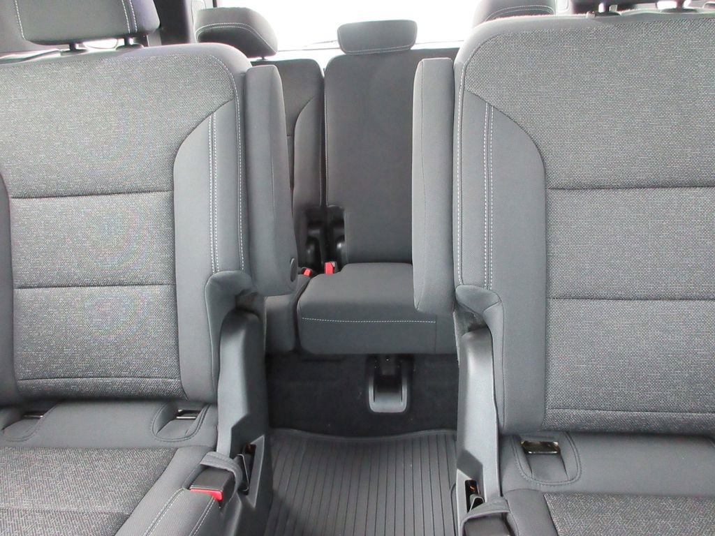 New 2026 Chevrolet Traverse LT w/ Midnight/Sport Edition AWD/4WD image 19