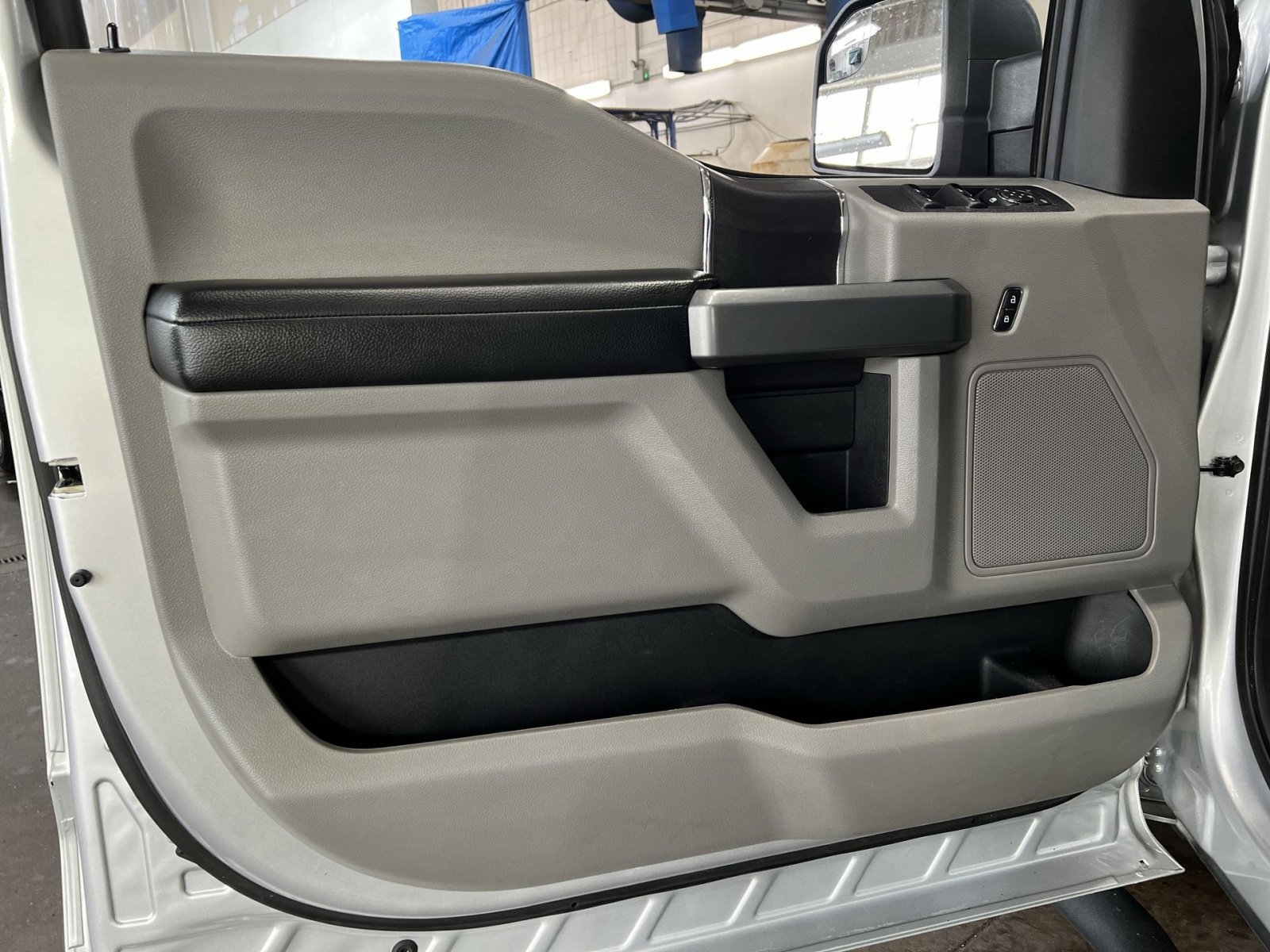 Used 2018 Ford F150 XLT image 14