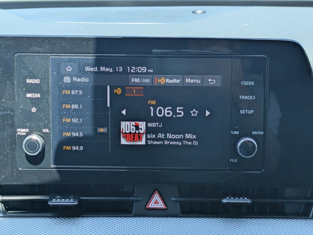 Used 2025 Kia Sportage LX FWD image 18