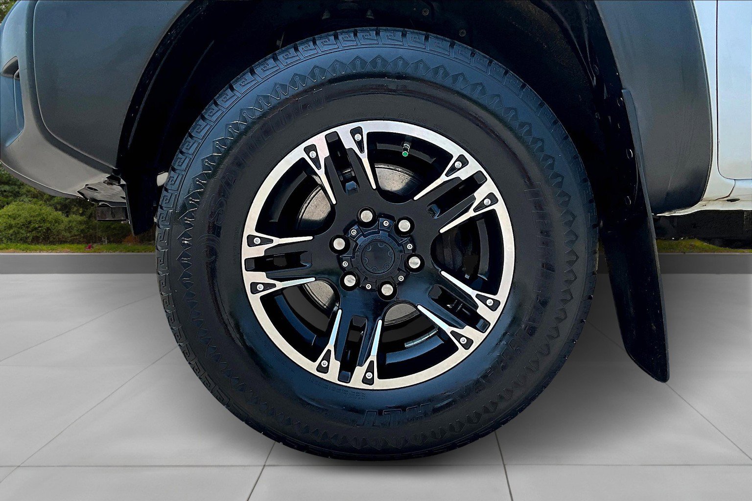 Used 2015 Toyota Tacoma PreRunner w/ Convenience Package RWD image 32