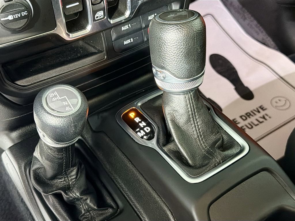 Used 2023 Jeep Wrangler Unlimited Sport w/ Uconnect 4C Nav & Sound Group AWD/4WD image 17