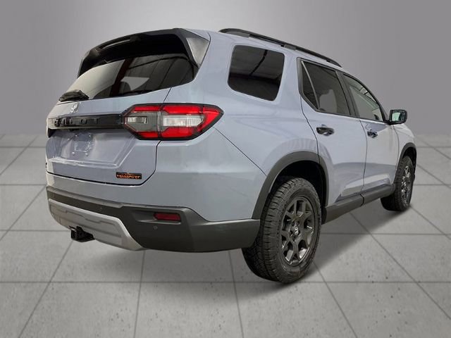 New 2025 Honda Pilot TrailSport image 8