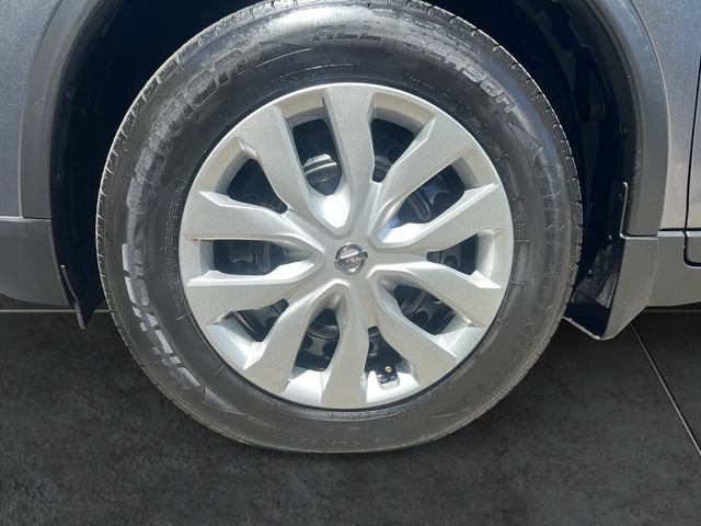 Used 2018 Nissan Rogue S AWD/4WD image 9