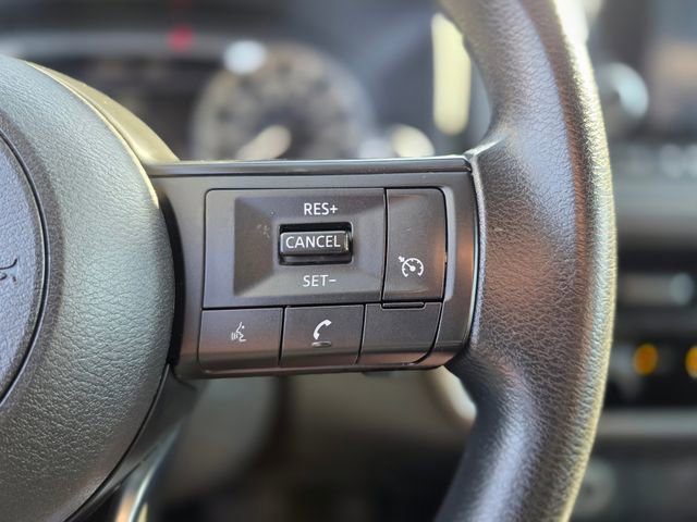 Used 2023 Nissan Rogue S image 23