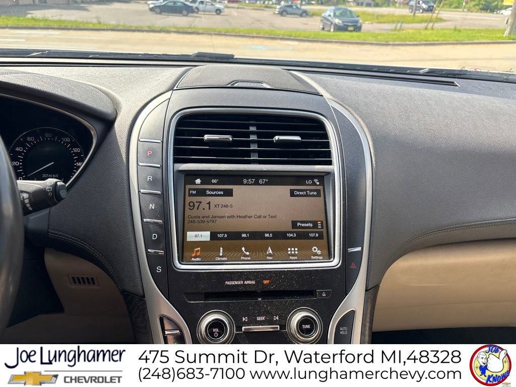Used 2016 Lincoln MKX Reserve w/ Climate Package FWD image 15