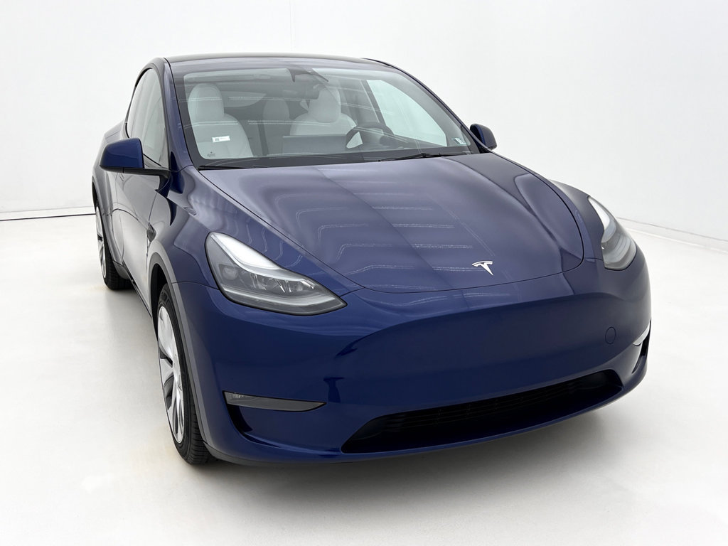 Used 2023 Tesla Model Y Long Range AWD/4WD image 3