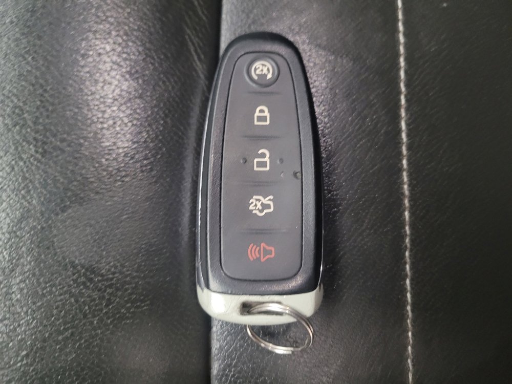 Used 2014 Ford Escape Titanium image 32