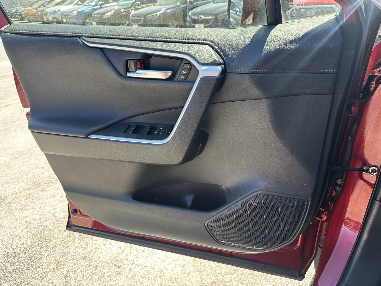 Used 2019 Toyota RAV4 Limited w/ All Weather Liner Package AWD/4WD image 21