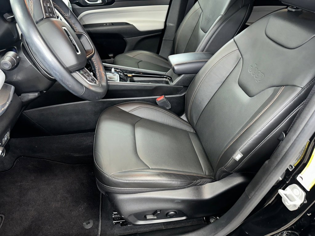 Used 2022 Jeep Compass Limited image 2