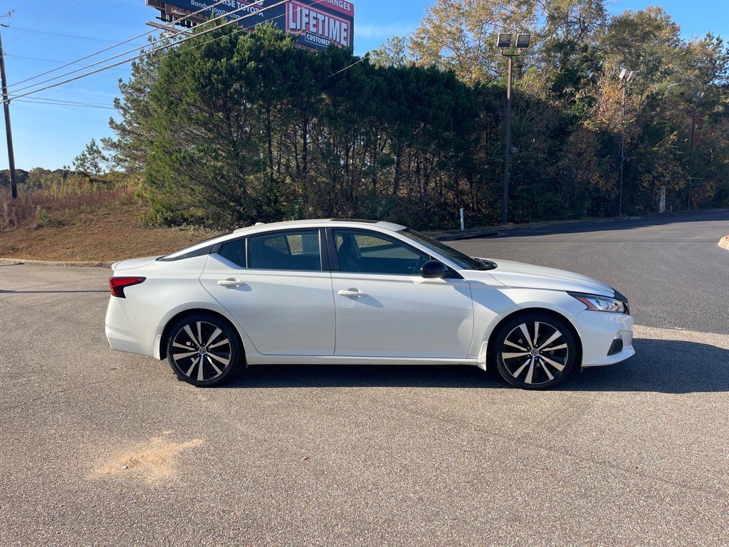 Used 2019 Nissan Altima 2.5 SR w/ SR Premium Package image 21