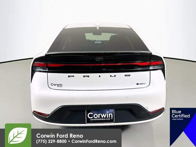 Used 2025 Toyota Prius LE image 27