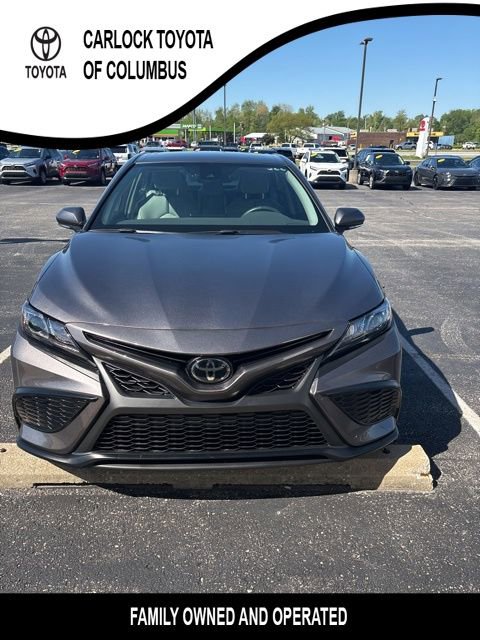 Used 2023 Toyota Camry SE AWD/4WD image 2
