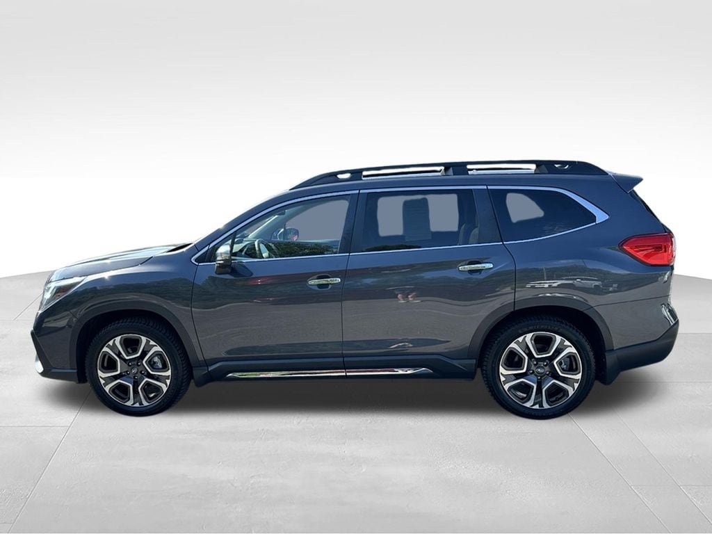 Used 2023 Subaru Ascent Touring AWD/4WD image 4