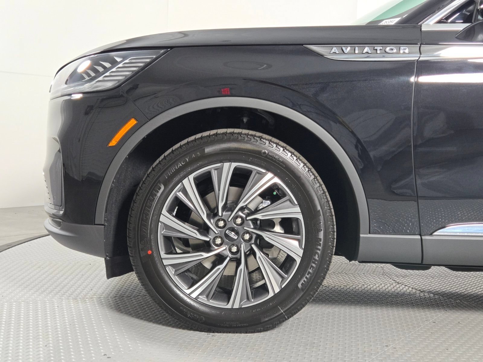 New 2026 Lincoln Aviator AWD image 11