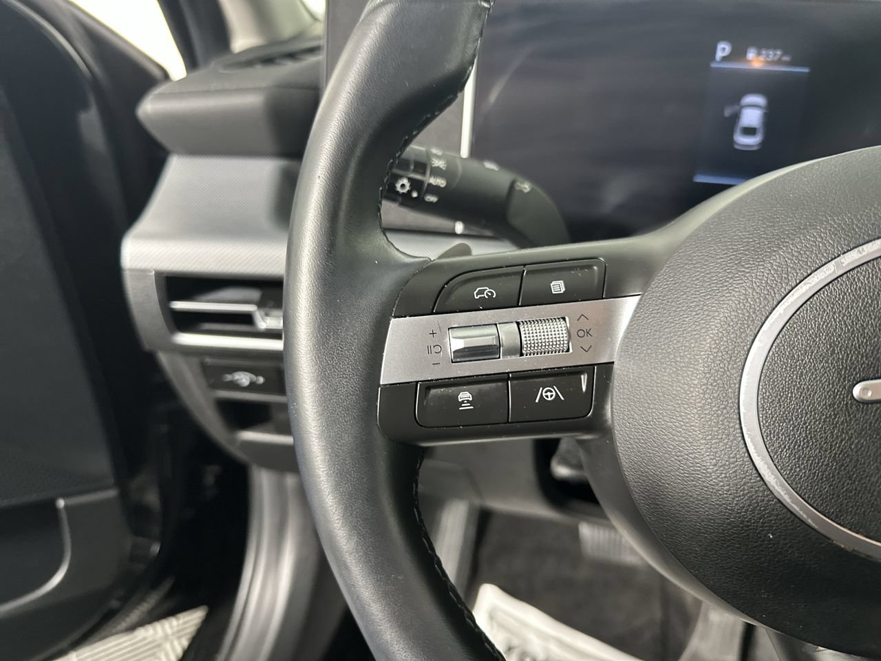 Used 2024 Hyundai Sonata SEL FWD image 6