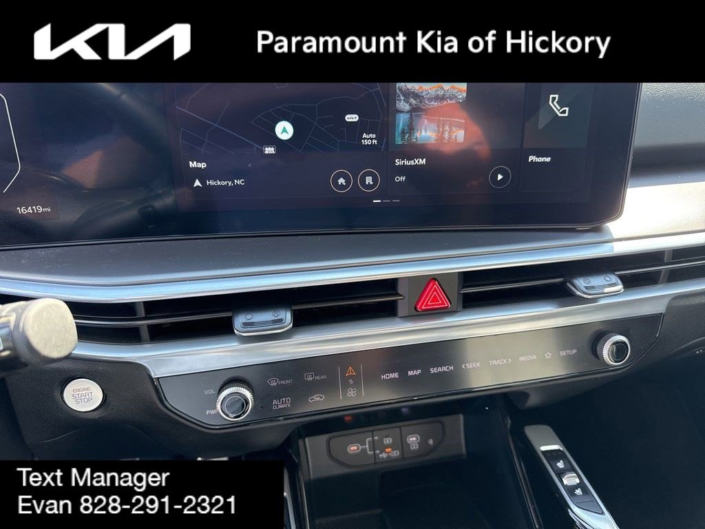 Used 2025 Kia Sorento SX image 26