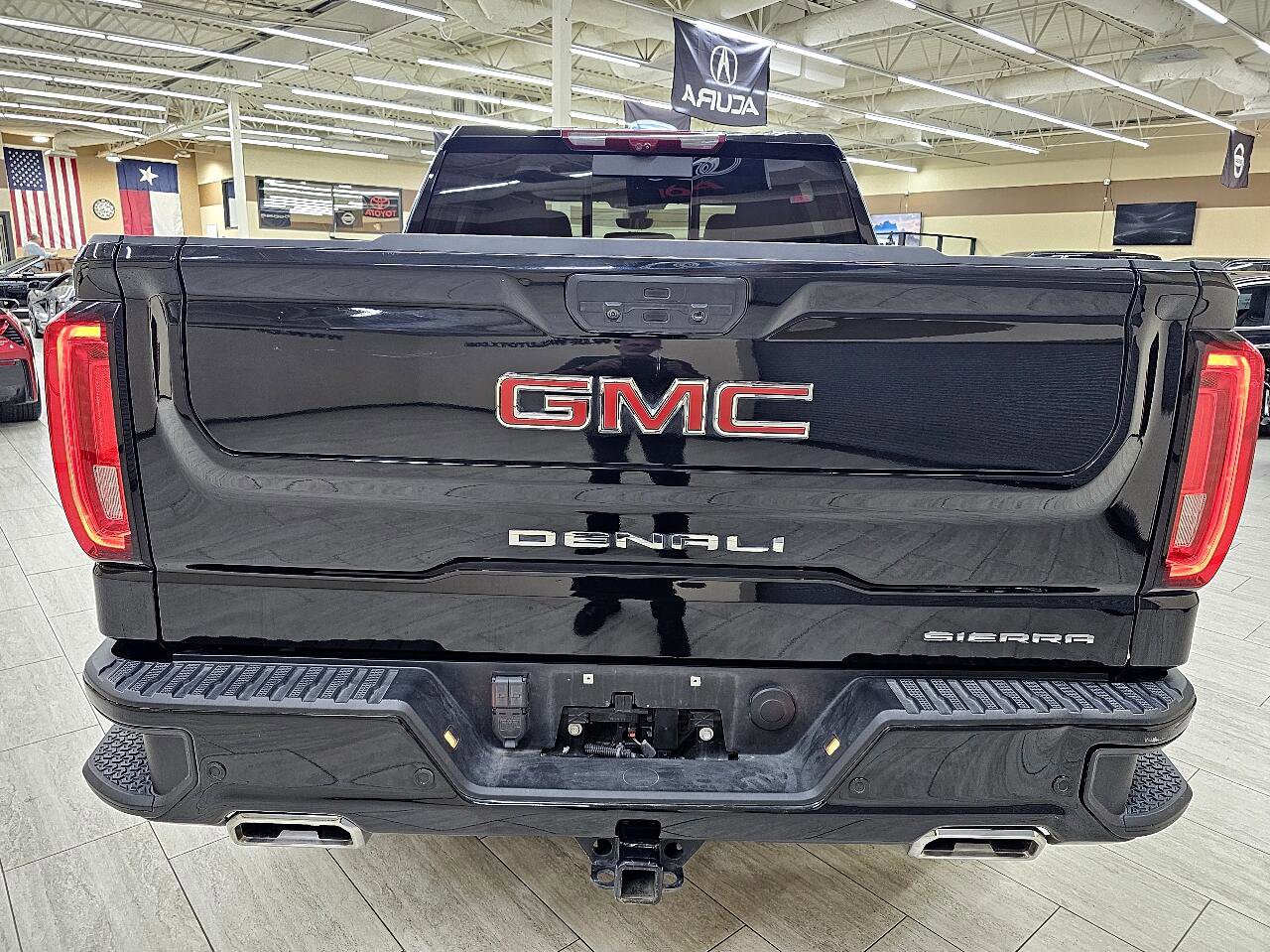 Used 2022 GMC Sierra 1500 Denali w/ Denali Premium Package image 8