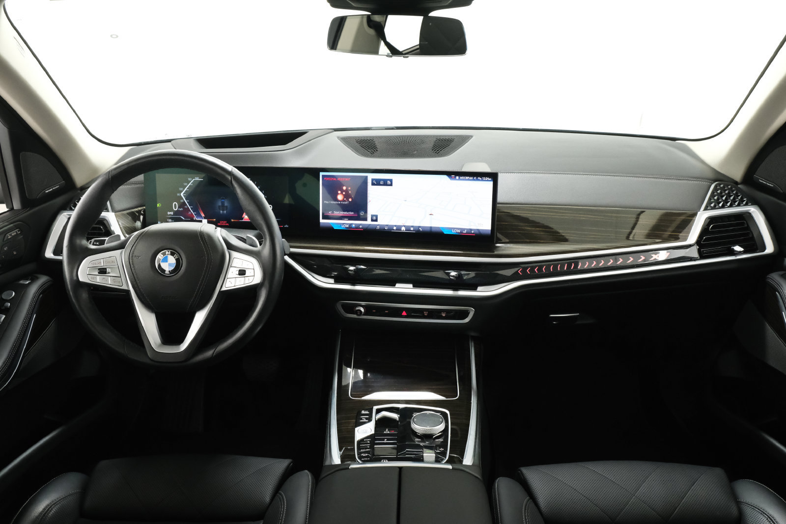 Used 2024 BMW X7 xDrive40i AWD/4WD image 8