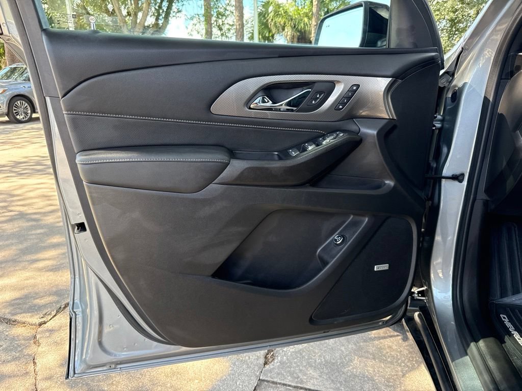 Used 2023 Chevrolet Traverse Premier w/ Redline Edition FWD image 23