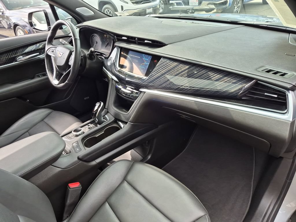 Certified 2024 Cadillac XT6 Premium Luxury w/ Technology Package FWD image 21