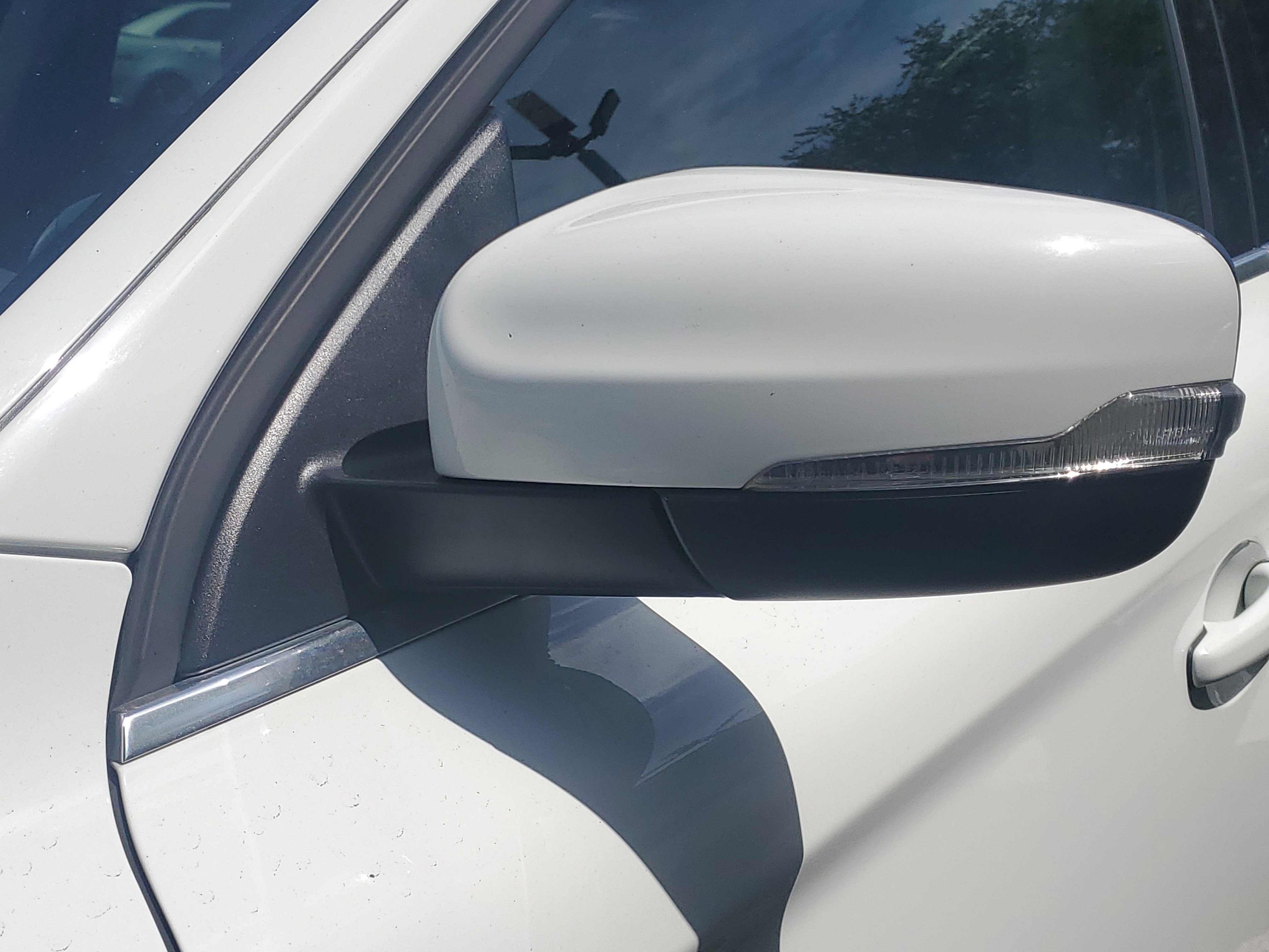 Used 2016 Volvo XC60 T5 Platinum w/ Climate Package image 10