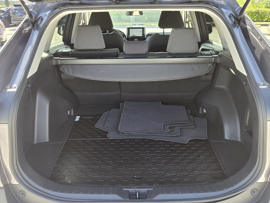 Used 2024 Toyota RAV4 XLE AWD/4WD image 15