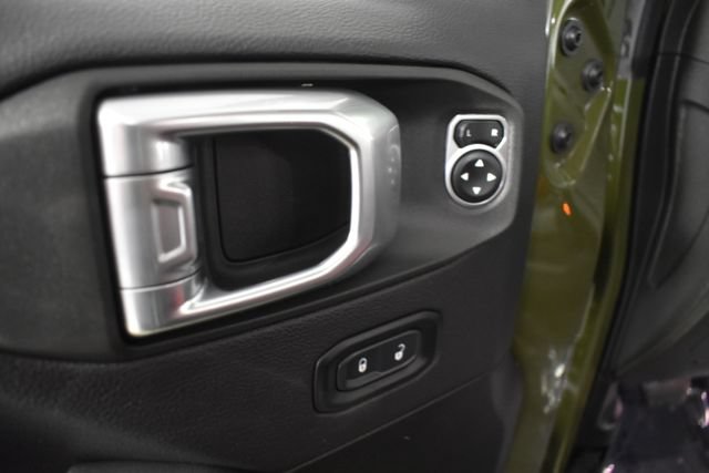 Used 2023 Jeep Wrangler Unlimited Rubicon 4xe AWD/4WD image 8