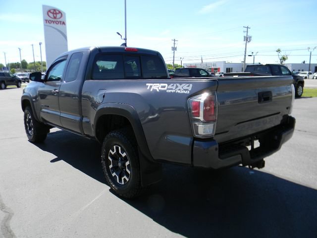 Used 2021 Toyota Tacoma TRD Off-Road w/ Technology Package AWD/4WD image 7