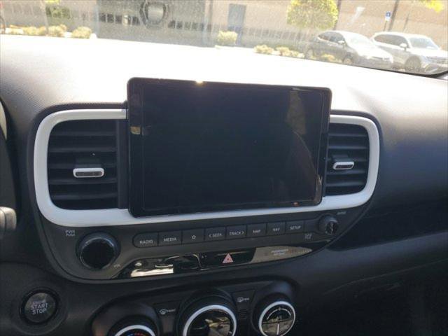 New 2025 Hyundai Venue Limited image 10