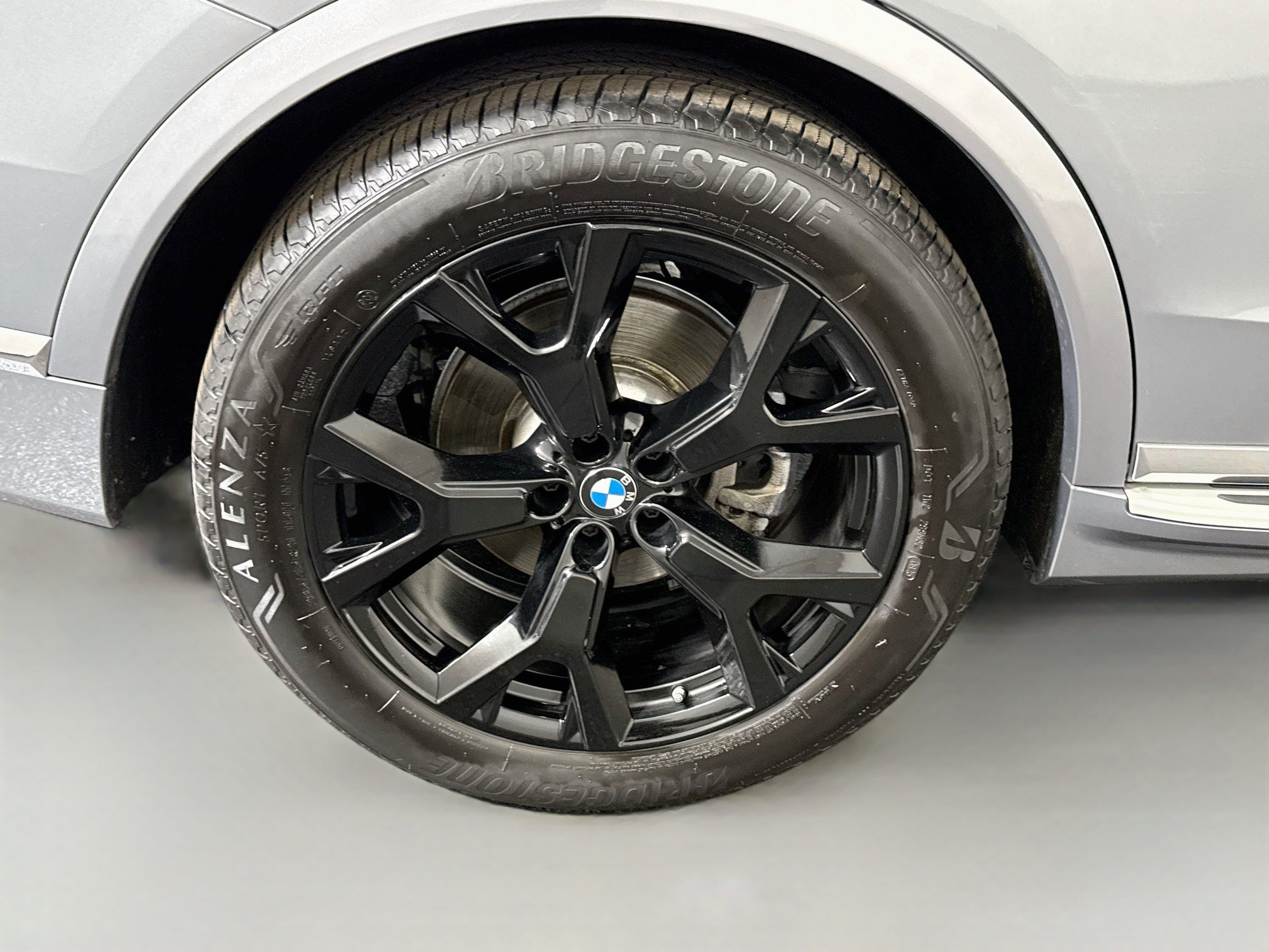 Used 2026 BMW X7 xDrive40i AWD/4WD image 33