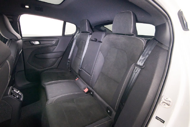 Certified 2023 Volvo C40 P8 Recharge Ultimate AWD/4WD image 18
