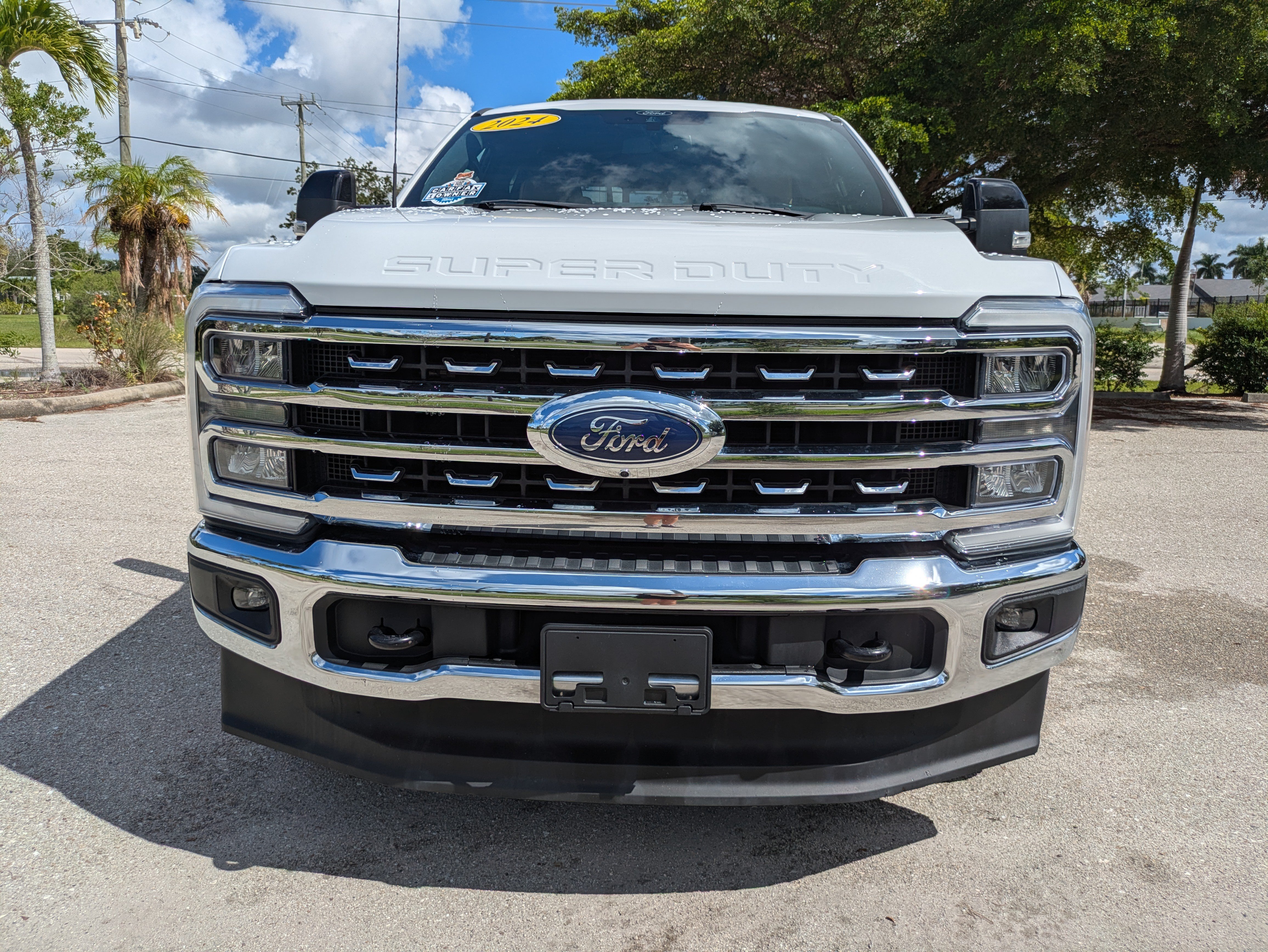 Used 2024 Ford F250 Lariat w/ FX4 Off-Road Package AWD/4WD image 9