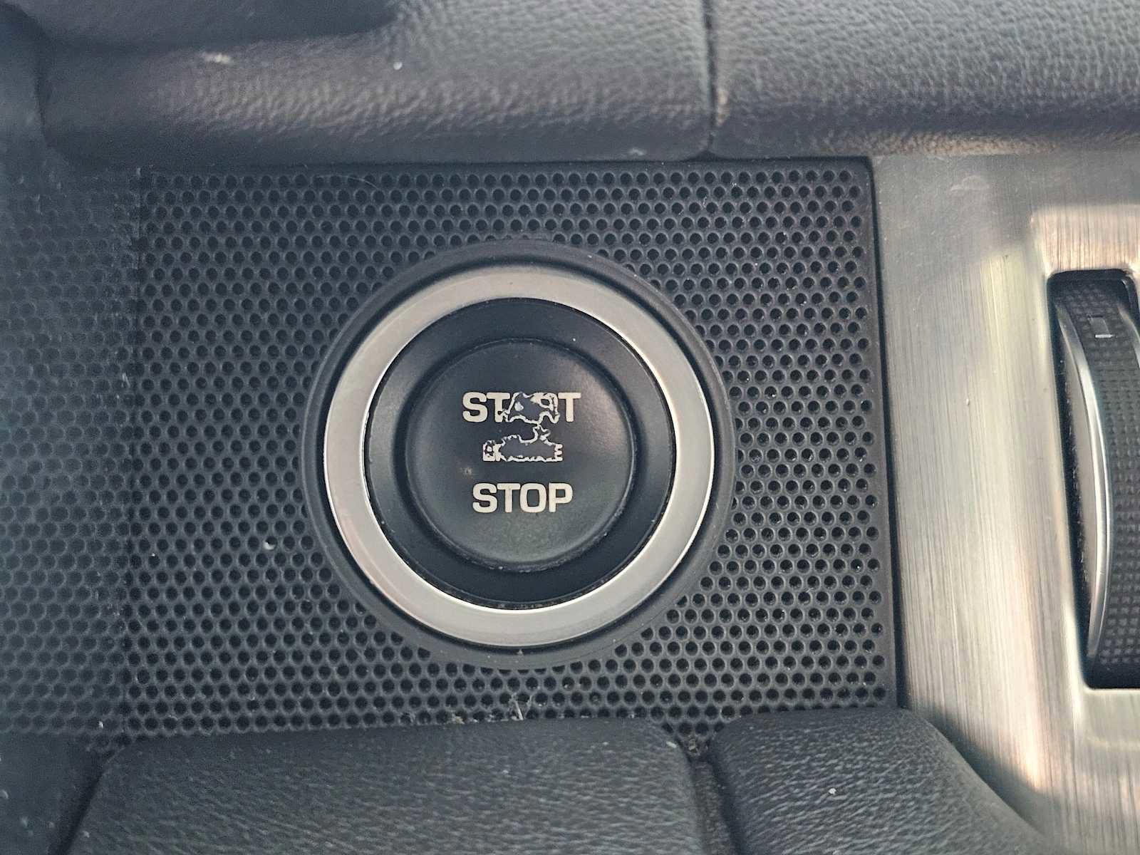 Used 2015 Land Rover Range Rover image 29